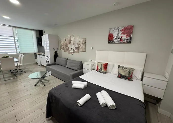 Garden Lofts דירה